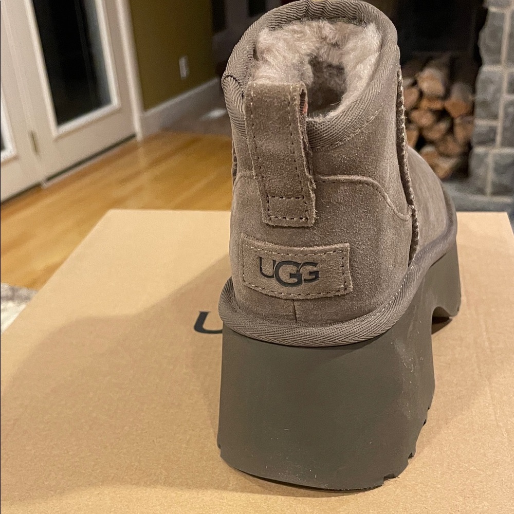 UGG Women's Classic Mini New Heights Platform HCK Boots - Picture 3 of 13